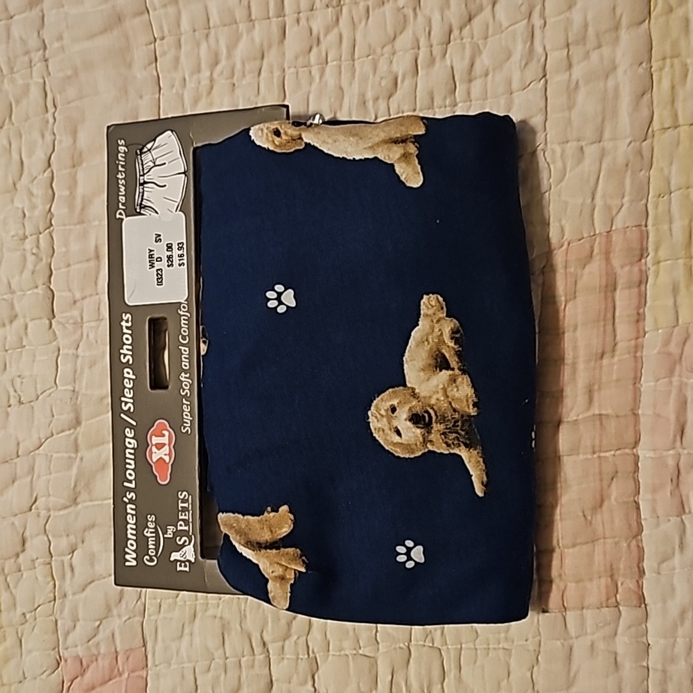 Comfies XL lounge shorts. New with tags. Soft cotton polyester blend.